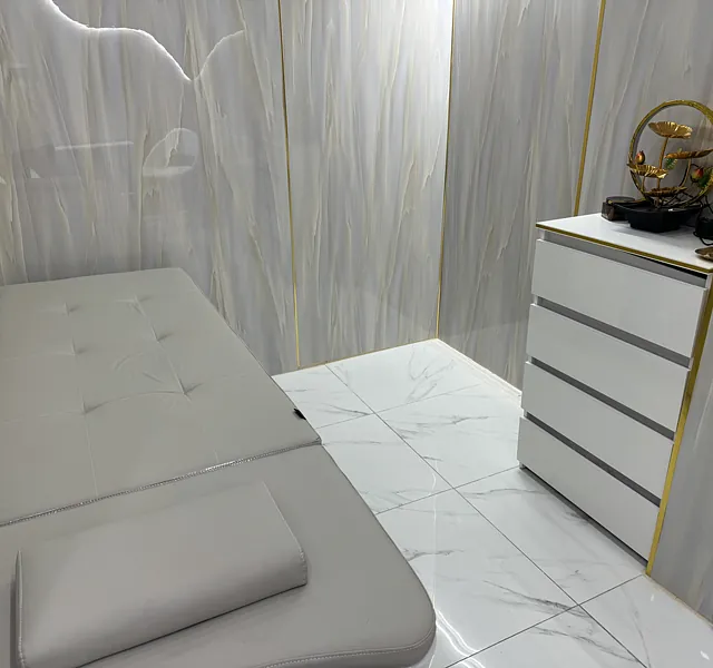 Behandlungszimmer bei Juli Beauty